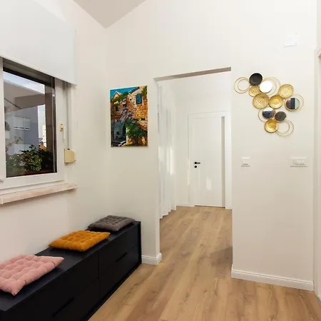 Beachside Attico * Split