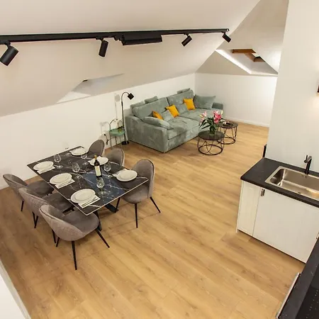 Beachside Attico Apartment Split