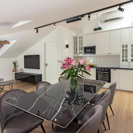 Apartment Beachside Attico *