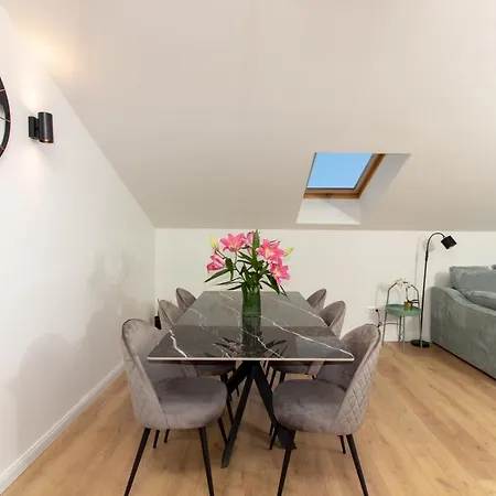 Apartment Beachside Attico Split
