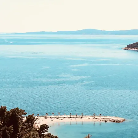 Beachside Attico Апартаменти *