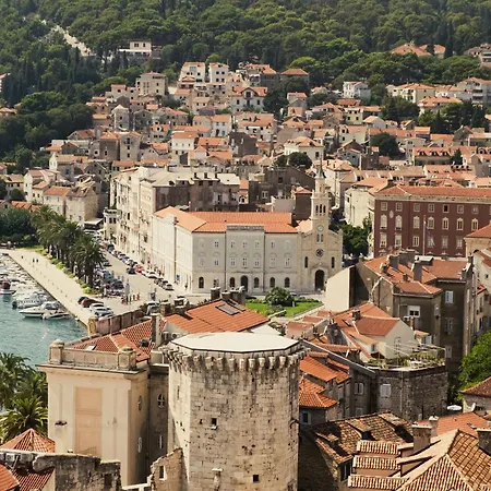 Beachside Attico Апартаменти